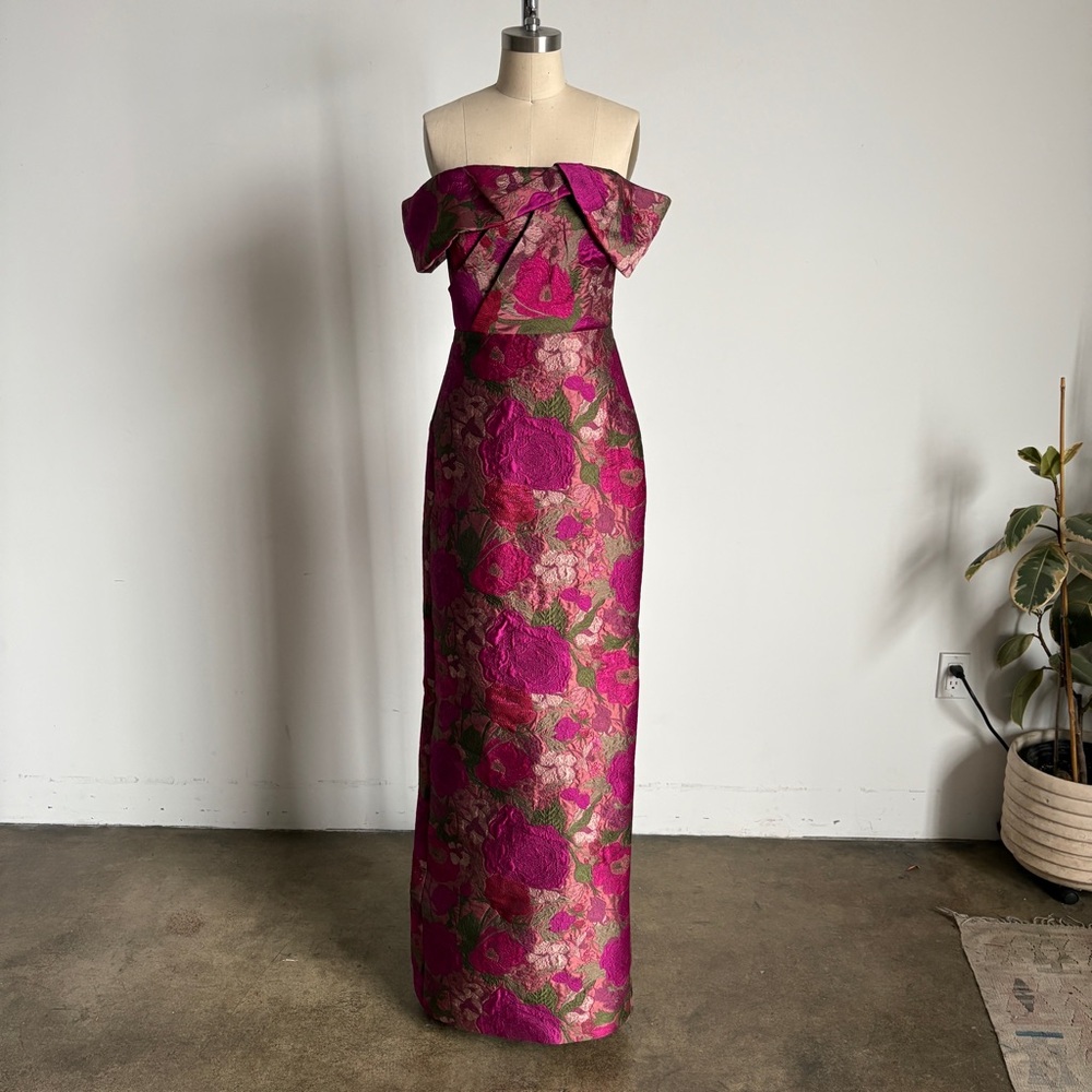 $745 NWT Theia Strapless Floral Brocade Maxi Gown Dress in Rose Gold Sz 4